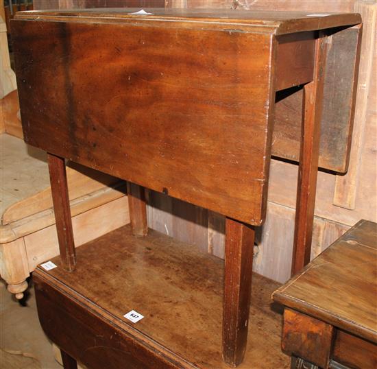 Mahogany drop leaf table